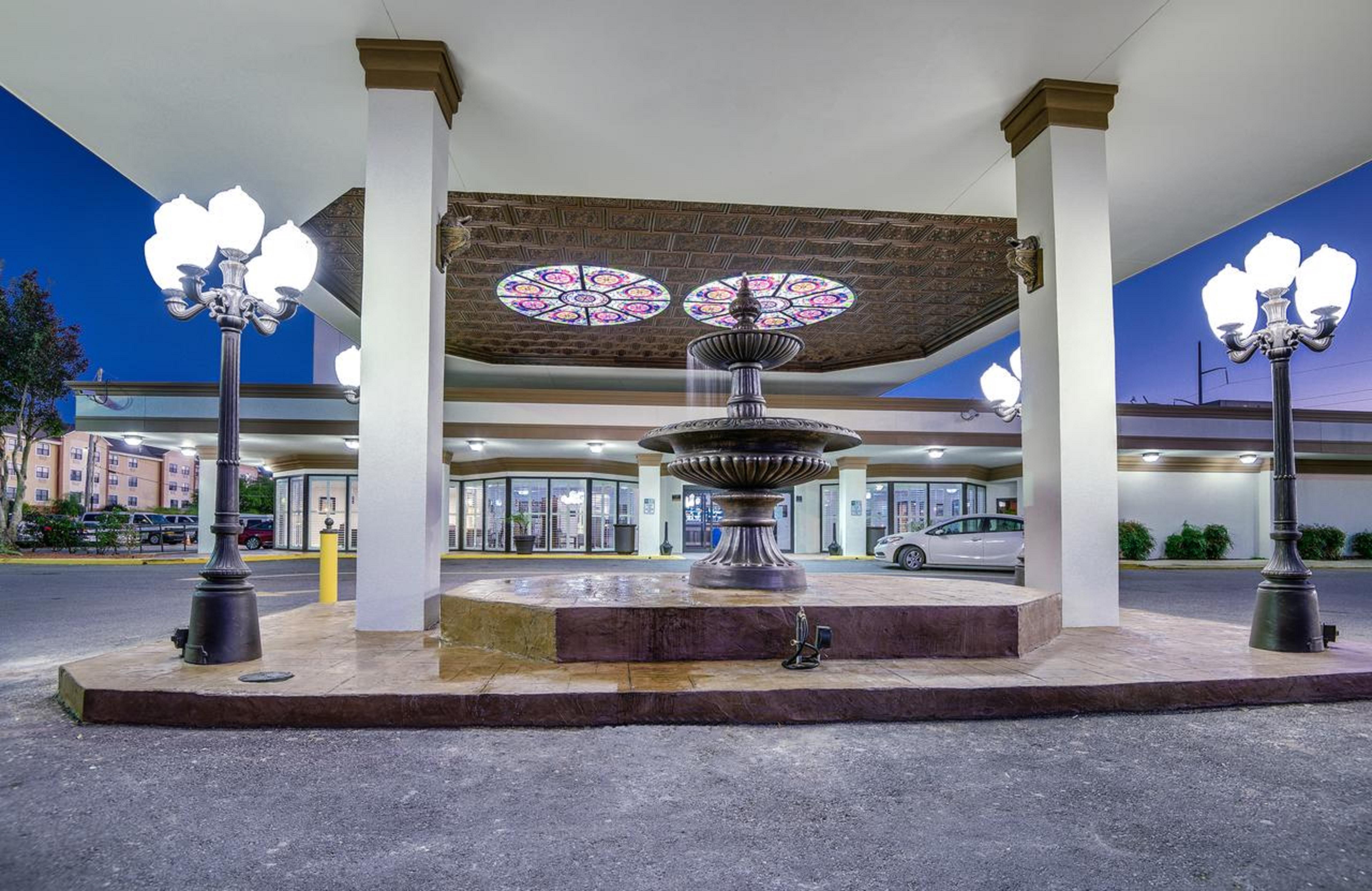 Ramada By Wyndham Metairie New Orleans Airport Otel Dış mekan fotoğraf